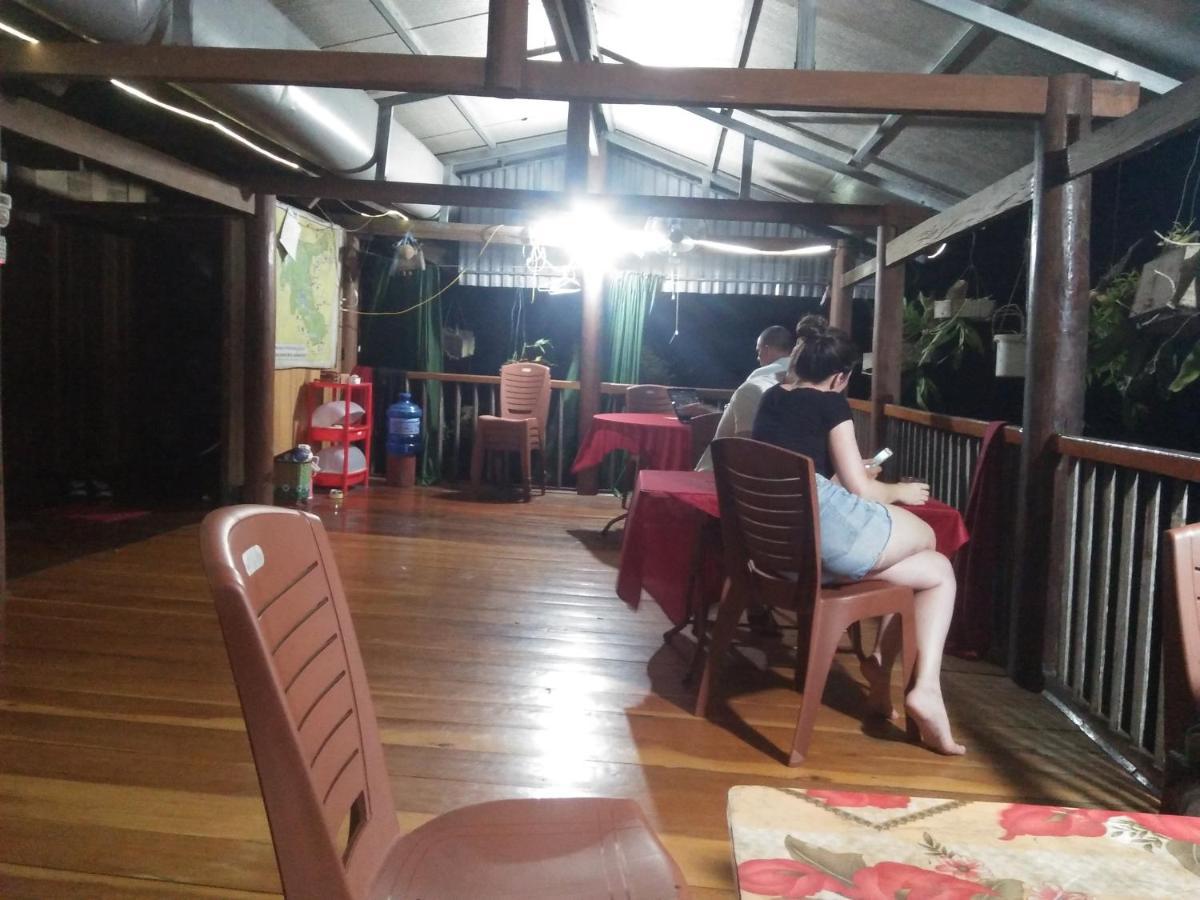 Tran Xuan Homestay Ba Be Village Exterior photo